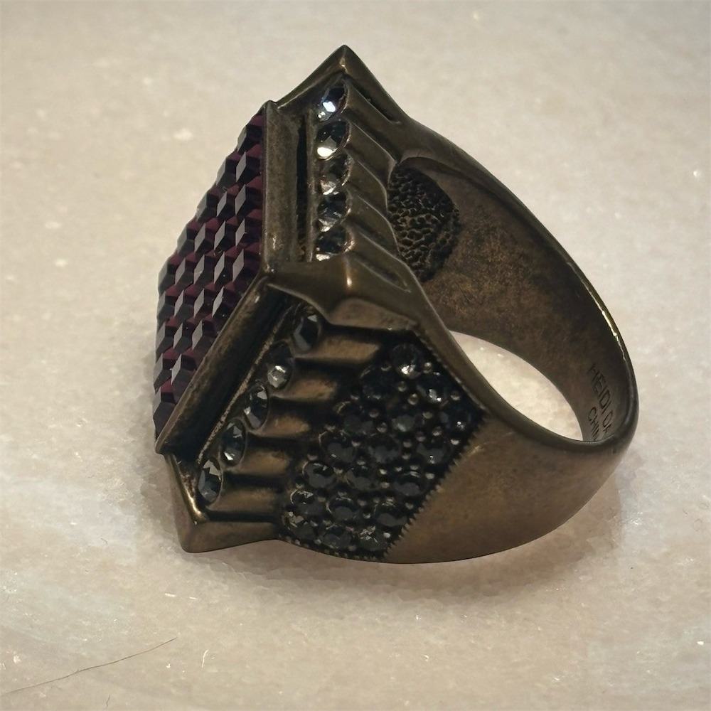 Heidi Daus Ring Size 10 Purple Crystal Square Art Deco Statement - Picture 12 of 16